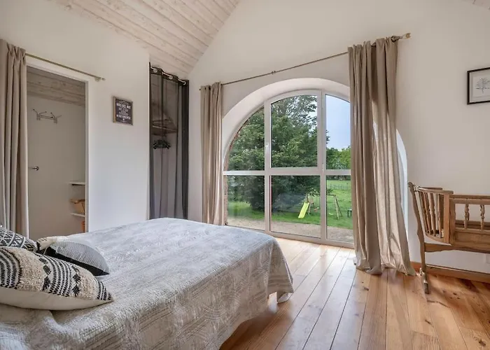 Ferienhaus Les Arcades 25 Couchages Saint-Gildas-des-Bois