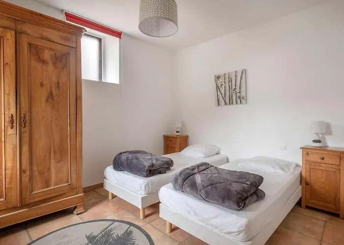 Les Arcades 25 Couchages *